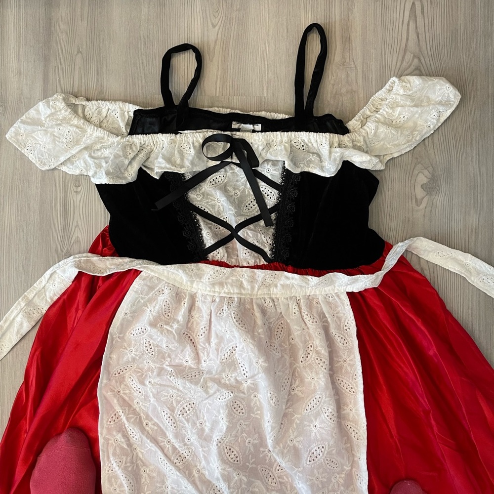 Little Red Riding Hood Adult Costume (Dress & Apron) - Picture 5 of 9
